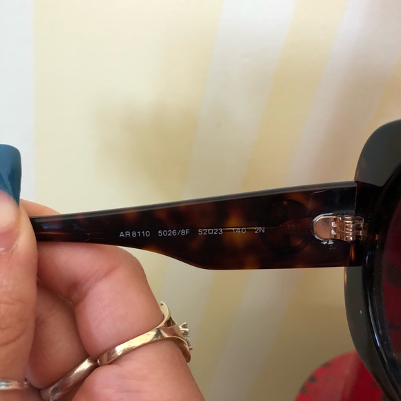 Giorgio Armani Sunglasses - Picture 3 of 4